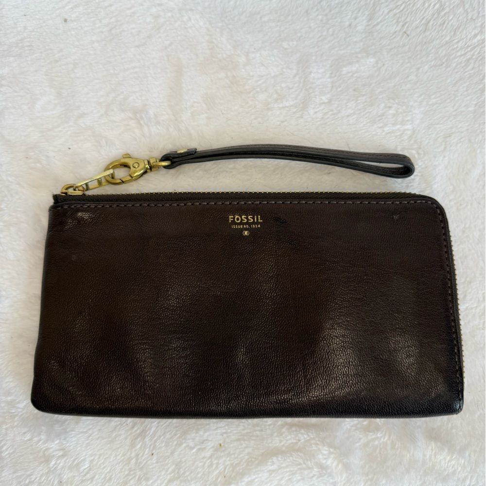 Fossil Dark Brown Leather Wristlet